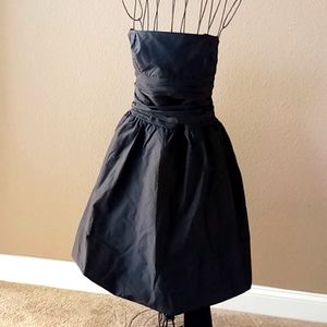 BCBG Max Azria short cocktail dress. Like new, very flattering